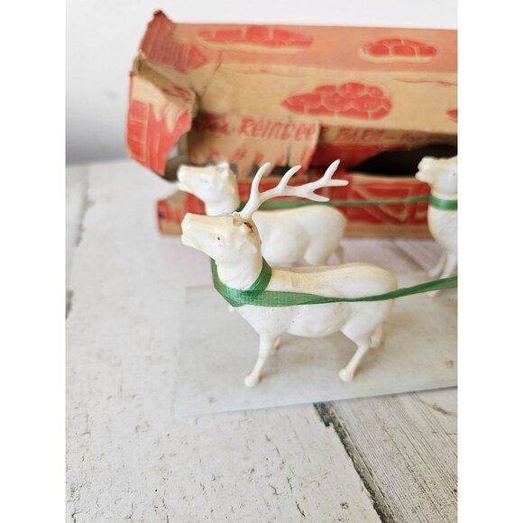 Vintage Irwin plastic reindeer sleigh Santa decor as is antique - Picture 2 of 10